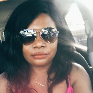 Meet your Posher, Edeline